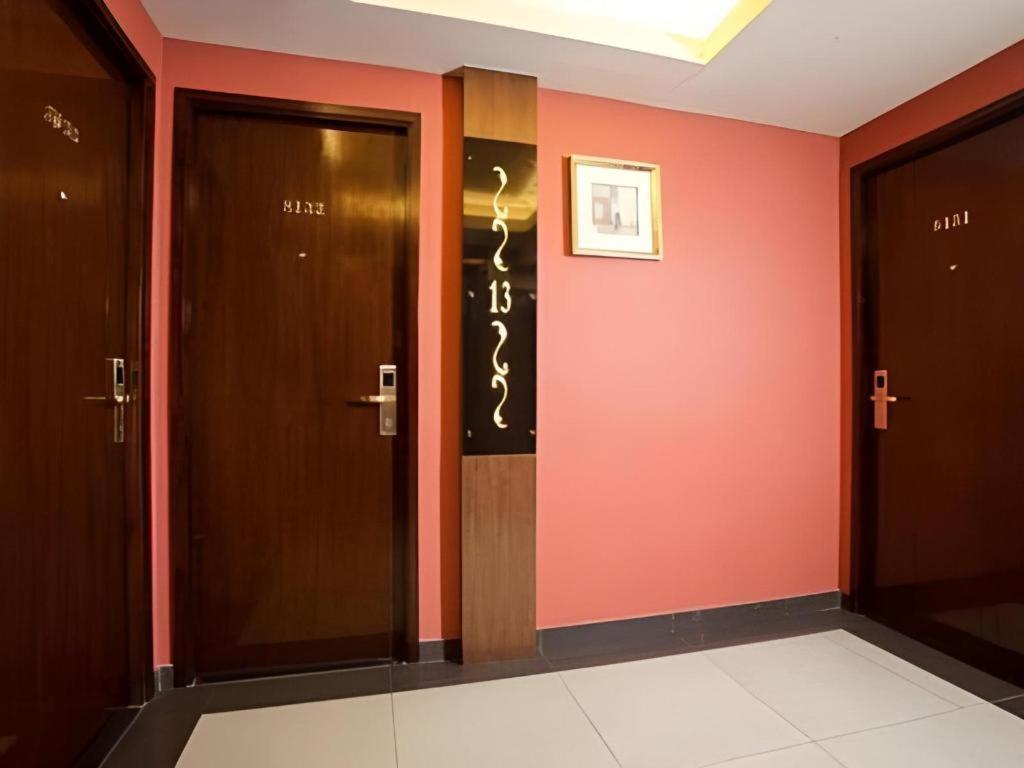 Sunny Day Hotel, Mong Kok Hong Kong Extérieur photo
